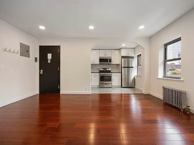 86 S 4th St #3 — Photo 2