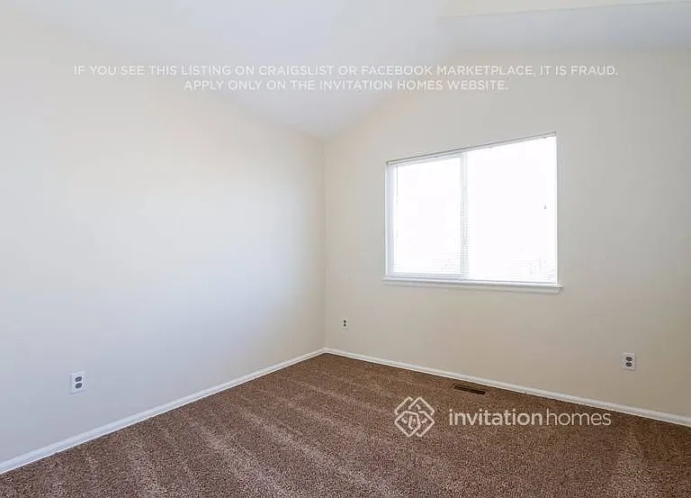 524 Fox Run Cir — Photo 10