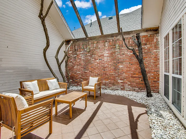 5956 Encore Dr — Photo 15