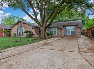 1935 Barnsley Ln, Houston, TX 77088