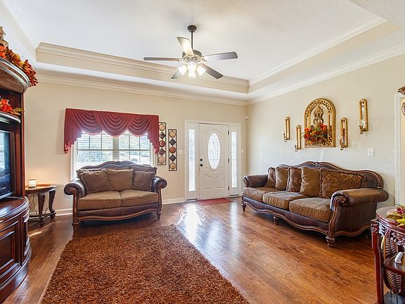 4th image of 4024 Emerson Way