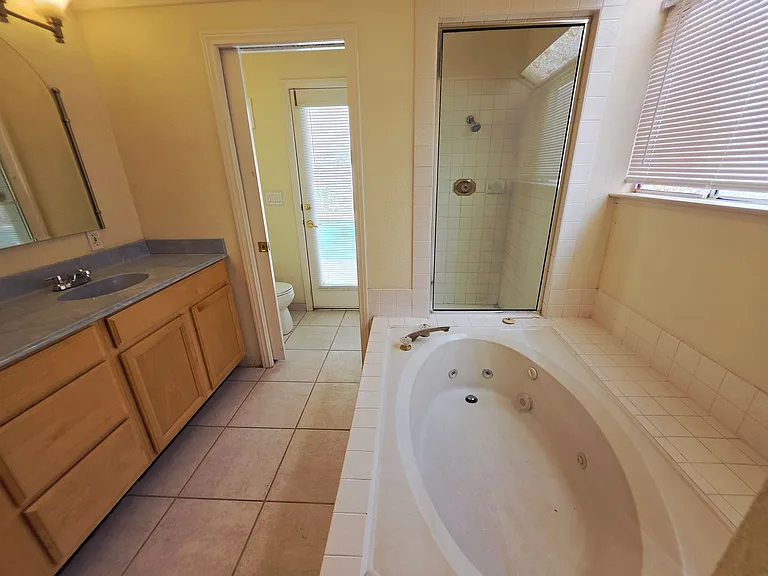 2920 Setting Sun St — Photo 29