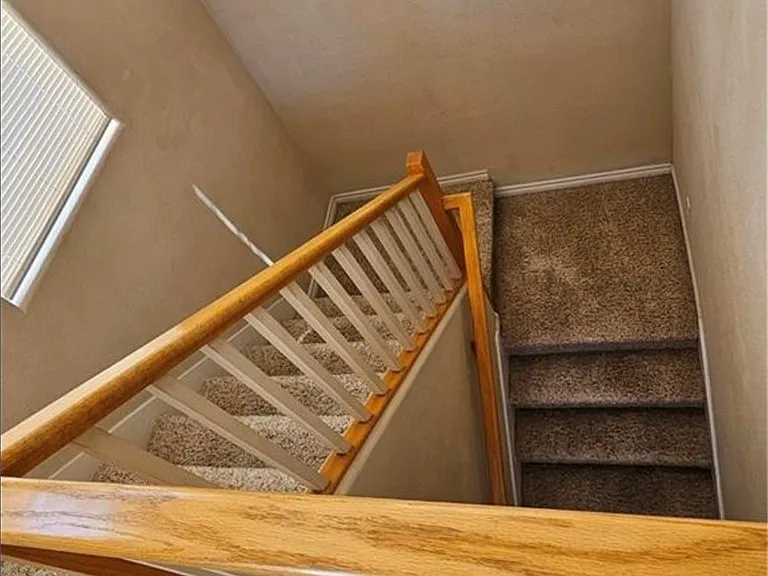 9116 Hampstead Ave — Photo 12