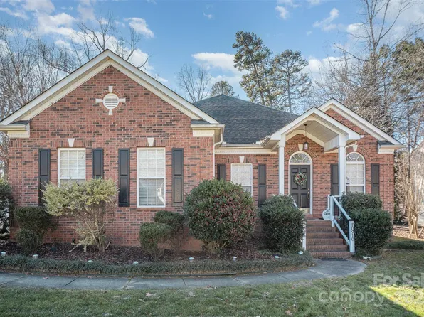 10910 Sycamore Club Dr, Mint Hill, NC 28227