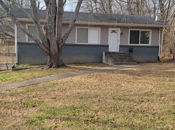 206 Dana Ct, Clarksville, TN 37043