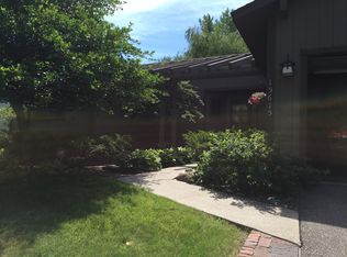 15615 46th Ave N, Plymouth, MN 55446