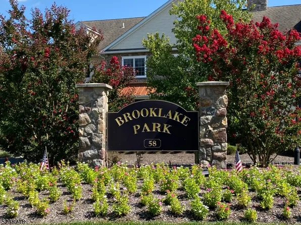 58 Brooklake Rd, Florham Park Boro, NJ 07932