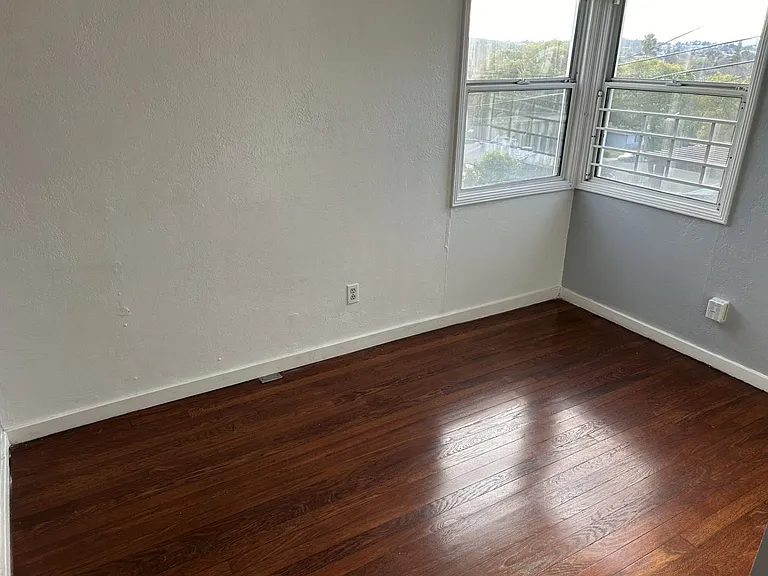 1229 Maple Ave — Photo 23