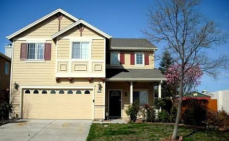 4057 Heirloom Ln photo 1