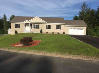 10 Golden Eye Cir, Chester, NH 03036