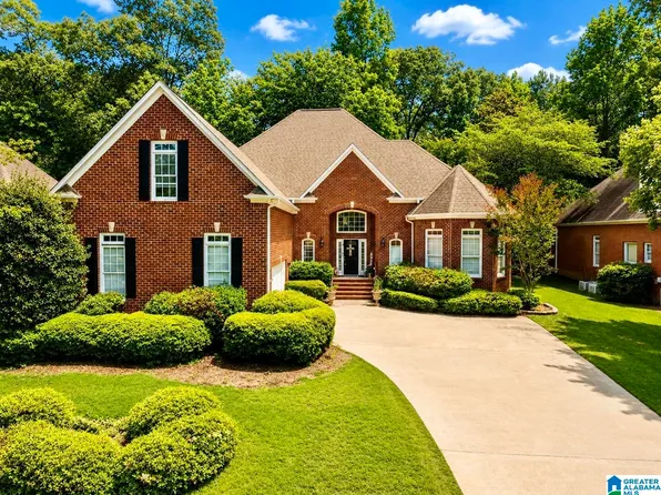 1030 Hermitage Cir, Birmingham, AL 35242