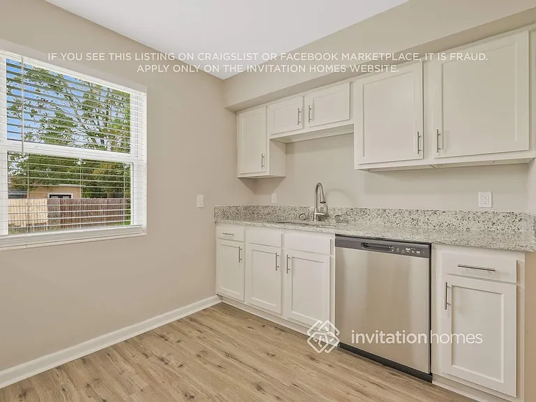 6585 Larne Ave — Photo 13