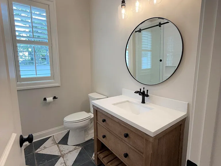102 Orchard Park Ave — Photo 32