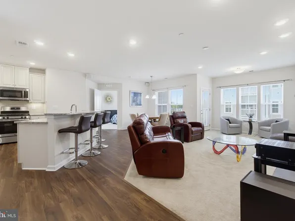 8911 Carls Ct Unit F, Ellicott City, MD 21043