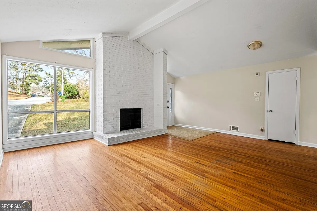 Building Photo - 3075 Thrasher Cir