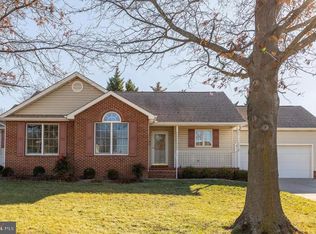 108 Senseny Glen Dr, Winchester, VA 22602