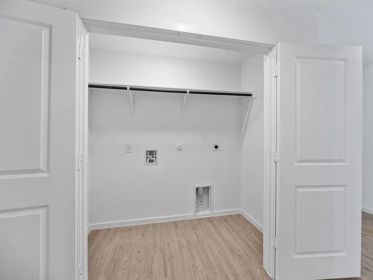 241 Tahoe Ave — Photo 12