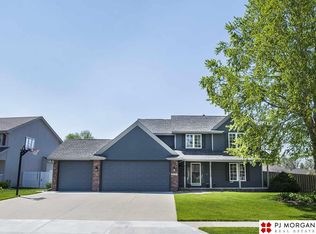 20765 Ginkgo Cir, Elkhorn, NE 68022