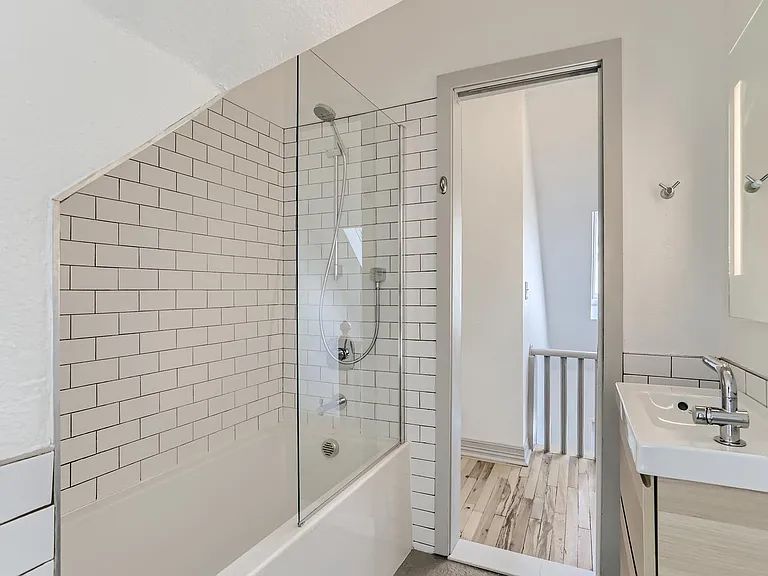1625 E 30th Ave — Photo 14