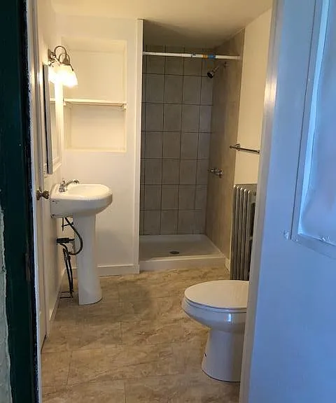 13 Benton Ave — Photo 5