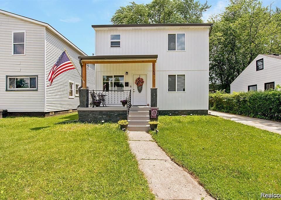 1st image of 23386 Melville Ave