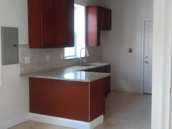 Kitchen & dining