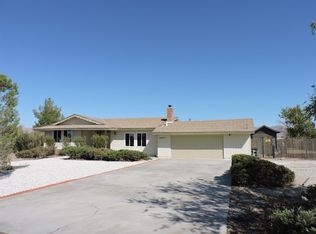 14645 Navajo Rd, Apple Valley, CA 92307