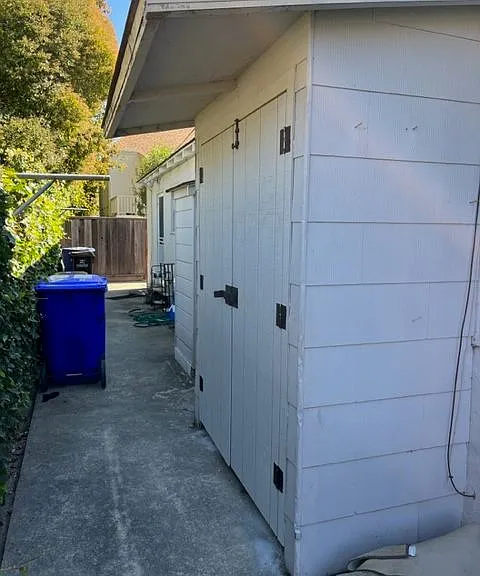 220 Center St #2 — Photo 9
