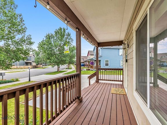5th image of 309 Woodman Dr