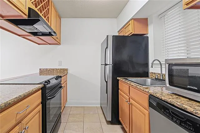 3805 Houma Blvd #C214 — Photo 9