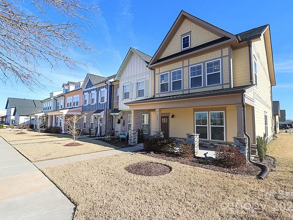 2nd image of 737 Veloway Dr