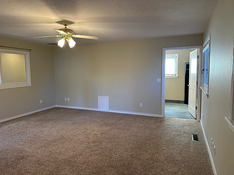 Master bdrm, bath entry ahead, walk-in closet to right