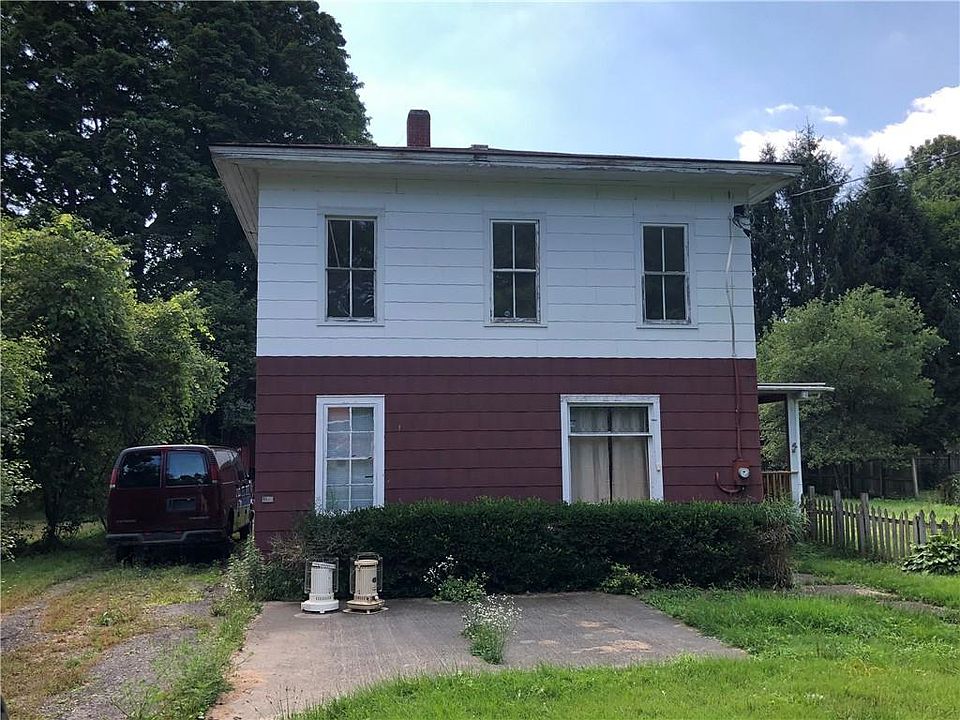 1st image of 376 E Dyke St