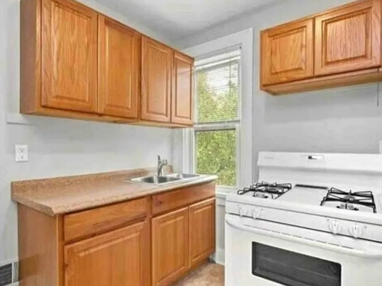 246 W Steuben St #2 — Photo 9