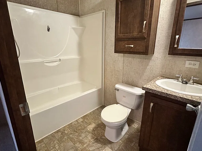 Groveland Manor — Photo 77