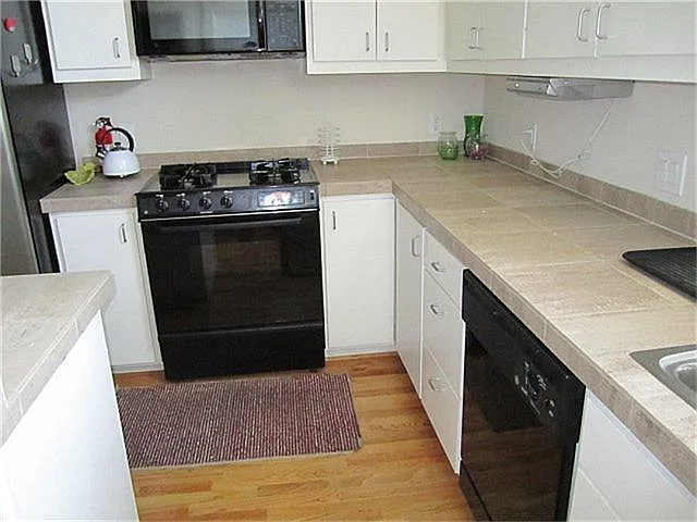9801 Cynthia Ann Ct — Photo 8