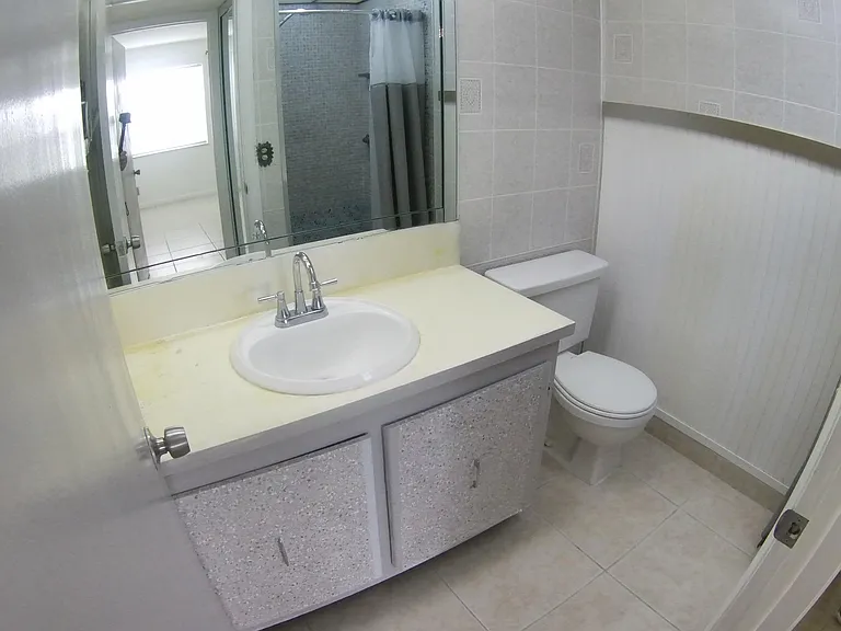 556 Capri Park #L — Photo 19