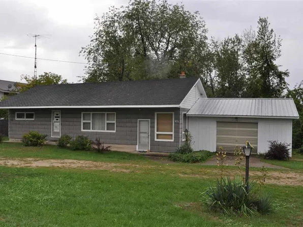921 Old M 66 NW, Kalkaska, MI 49646