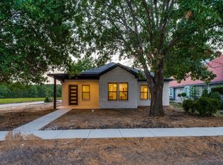 343 S Stewart Ave, Lancaster, TX 75146