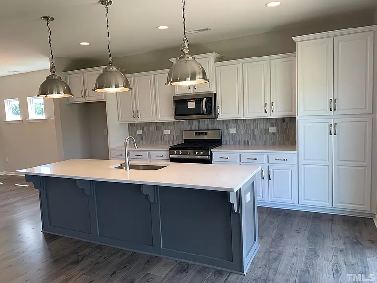 7104 Commodity Ct — Photo 12