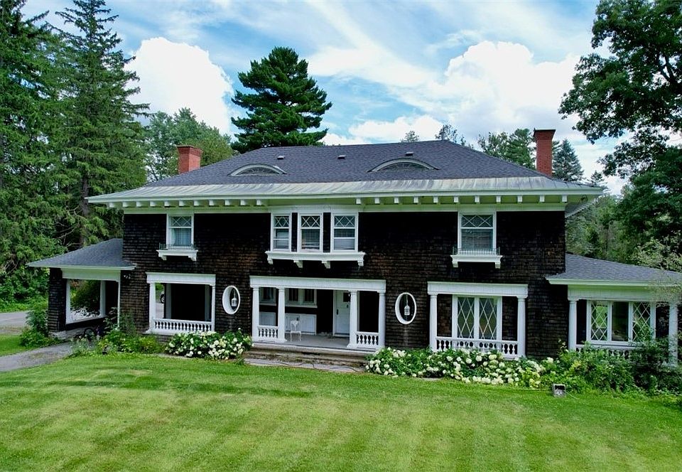1st image of 5 Ledyard Ave