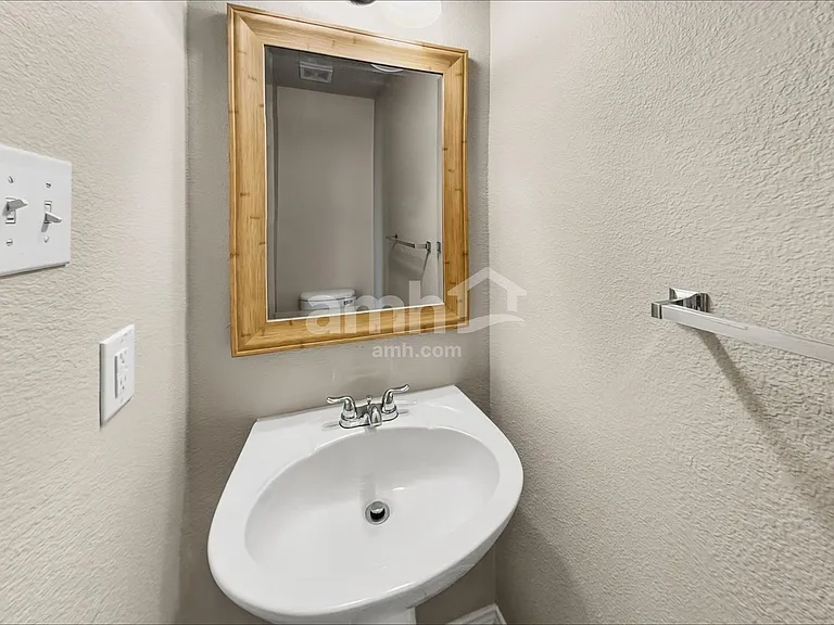 1417 Pine Ridge Rd — Photo 9