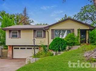 6928 45th Pl N, Crystal, MN 55428