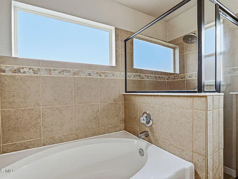 14124 Honey Point Dr — Photo 30