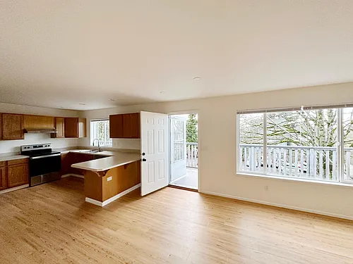 1113 Billy Frank Jr St Apt 5, Bellingham, WA 98225 | HotPads
