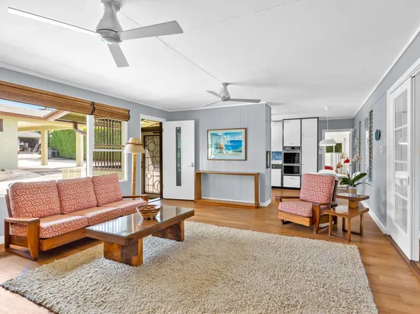 1199 Freitas Pl, Makawao, HI 96768