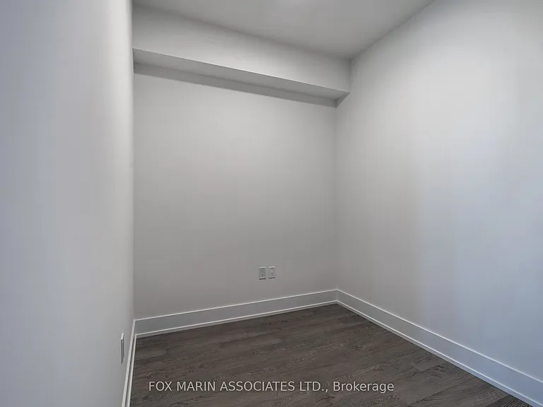 858 Dupont St #806 — Photo 11