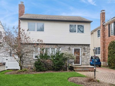 25 Adams Street, Floral Park, NY, 11001