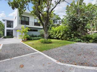 3640 Avocado Ave, Miami, FL 33133