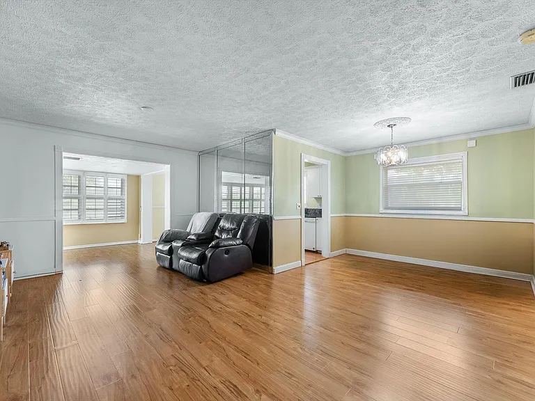 8000 Lagos De Campo Blvd #A-307 — Photo 4
